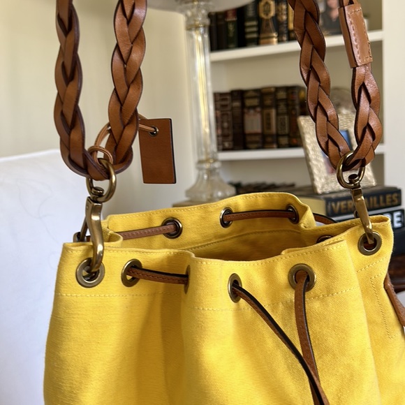 Really great Gucci canvas and leather beach bag. - Picture 2 of 12